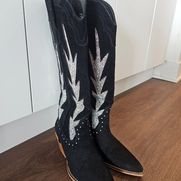 Cowboy Boots (27 Boutique Calgary) Size 6.5 - Picture 4 of 6